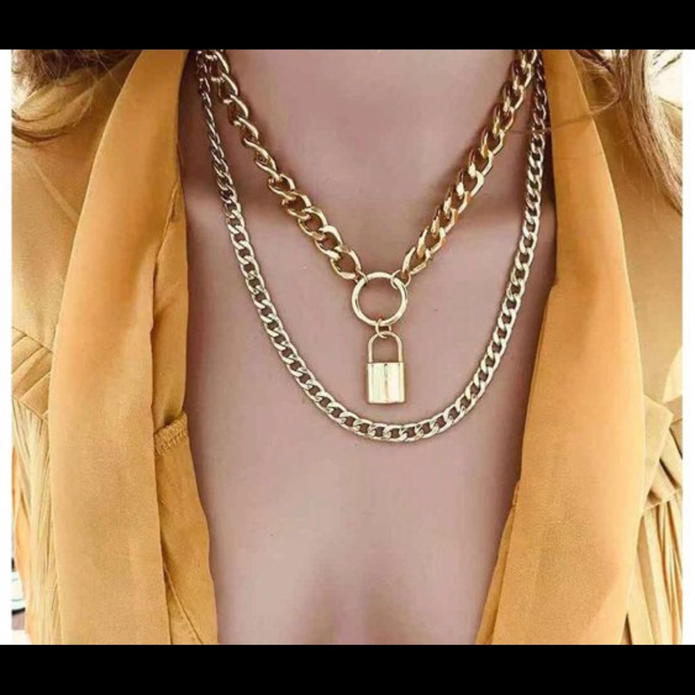 Necklace set